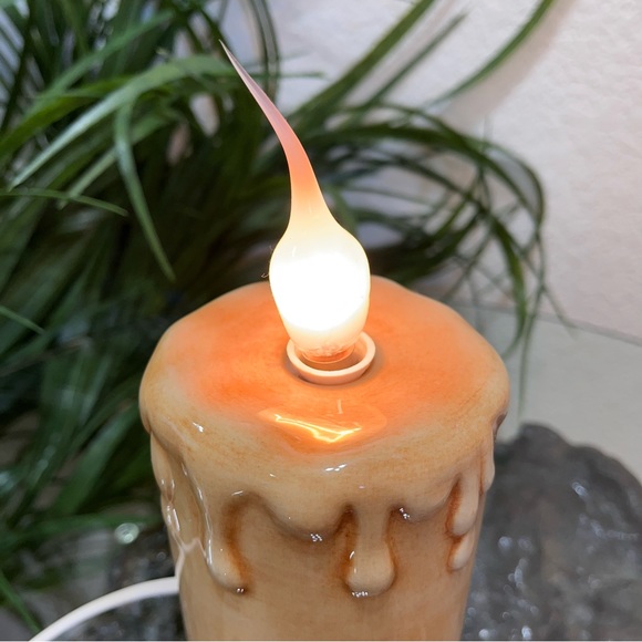 Angela Anderson Ceramic Plug In Faux Flame Candle Light - Christmas - Picture 8 of 10
